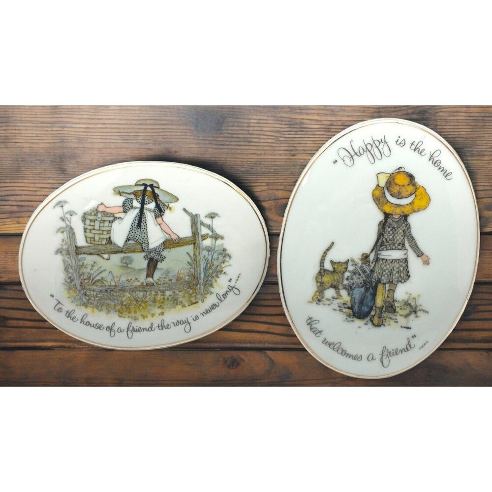 Vtg 1970s Holly Hobbie Wall Plaques Set of 2 Happy is the Home House of a Friend